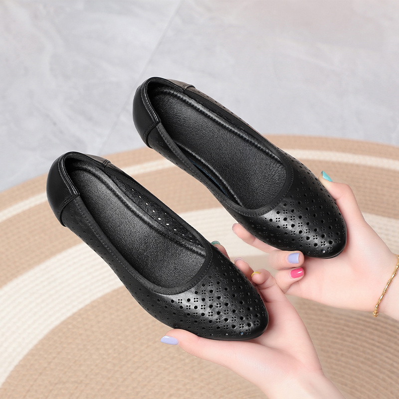 Beige Mary Jane Shoes With Adj - огляд і ціна Ankle Strap Heels